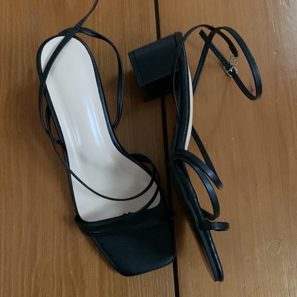 strapy y2k heels brand new never worn - Picture 3 of 4